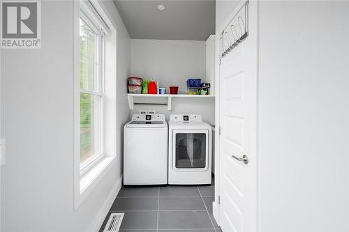 347 Dry Pine Bay, Alban, ON - Indoor Photo Showing Laundry Room