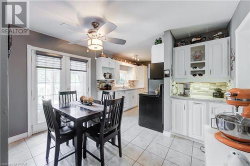 44 Park Avenue, Ingersoll, ON - Indoor Photo Showing Dining Room