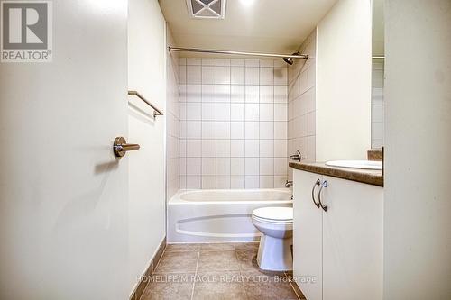 402 - 10 Wilby Crescent, Toronto (Weston), ON - Indoor Photo Showing Bathroom