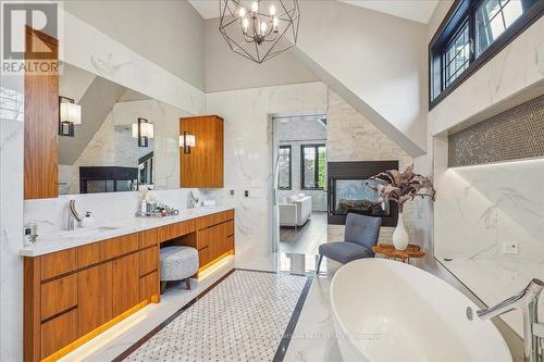 1031 Welwyn Drive, Mississauga (Clarkson), ON - Indoor Photo Showing Bathroom