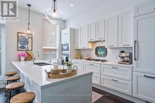 11 Godfrey'S Lane, Mississauga (Port Credit), ON - Indoor Photo Showing Kitchen With Double Sink With Upgraded Kitchen