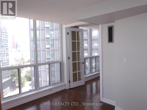 2310 - 24 Wellesley Street W, Toronto, ON - Indoor Photo Showing Other Room