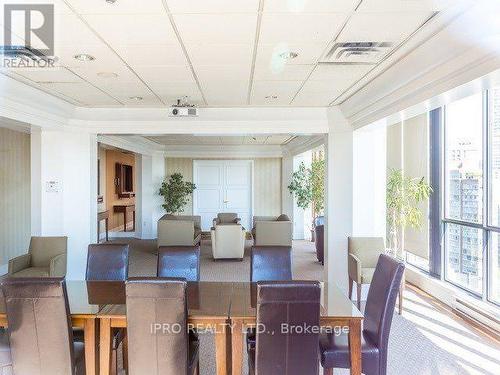 2310 - 24 Wellesley Street W, Toronto, ON - Indoor Photo Showing Dining Room