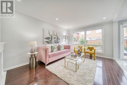 6 Majestic Drive, Markham (Berczy), ON - Indoor Photo Showing Living Room