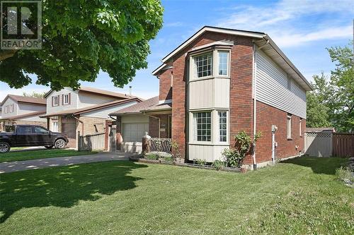 1381 Azalia Crescent, Windsor, ON - Outdoor