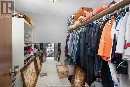 1381 Azalia Crescent, Windsor, ON - Indoor With Storage