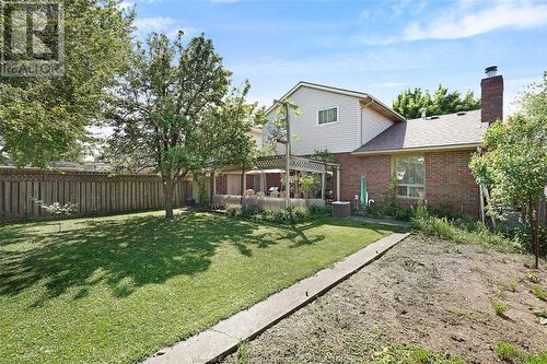 1381 Azalia Crescent, Windsor, ON - Outdoor