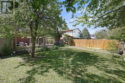 1381 Azalia Crescent, Windsor, ON - Outdoor