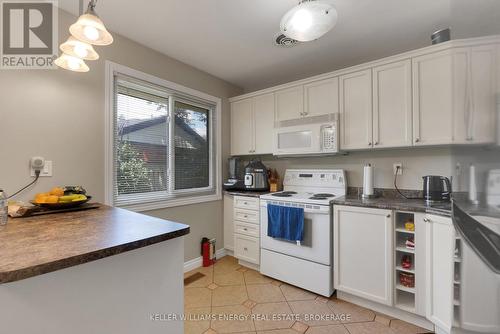 33 Beatty Road, Ajax (Central), ON - Indoor Photo Showing Kitchen