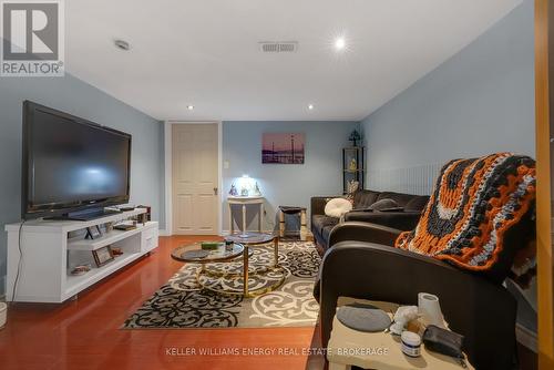 33 Beatty Road, Ajax (Central), ON - Indoor Photo Showing Living Room