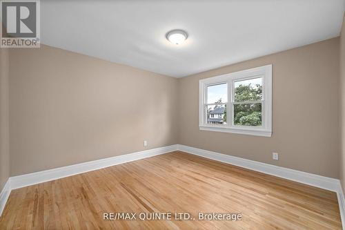 33 Diver Belt Drive, Prince Edward County (Hallowell), ON - Indoor Photo Showing Other Room