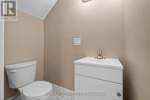 33 Diver Belt Drive, Prince Edward County (Hallowell), ON - Indoor Photo Showing Bathroom