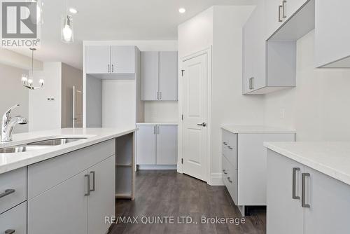 216 Beasley Crescent, Prince Edward County (Picton), ON - Indoor Photo Showing Kitchen