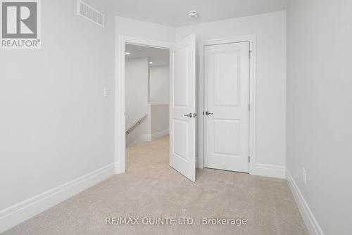 216 Beasley Crescent, Prince Edward County (Picton), ON - Indoor Photo Showing Other Room