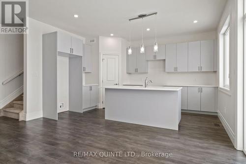 216 Beasley Crescent, Prince Edward County (Picton), ON - Indoor Photo Showing Kitchen