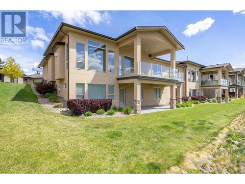 588 Harrogate Lane Unit# 17, Kelowna, BC - Outdoor With Facade