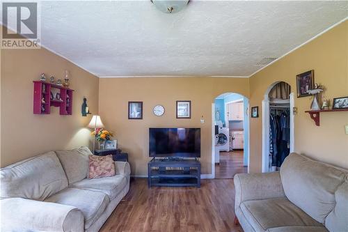 32 Copp, Dieppe, NB - Indoor Photo Showing Living Room