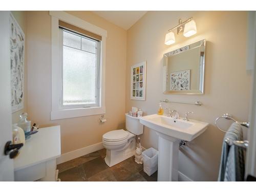 3116 53Rd Street S, Cranbrook, BC - Indoor Photo Showing Bathroom