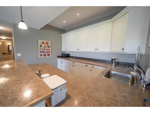 3116 53Rd Street S, Cranbrook, BC - Indoor Photo Showing Kitchen