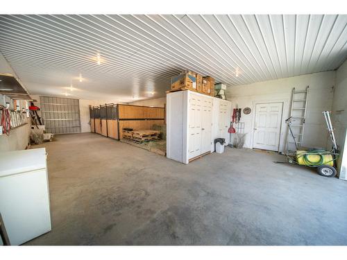 3116 53Rd Street S, Cranbrook, BC - Indoor Photo Showing Garage