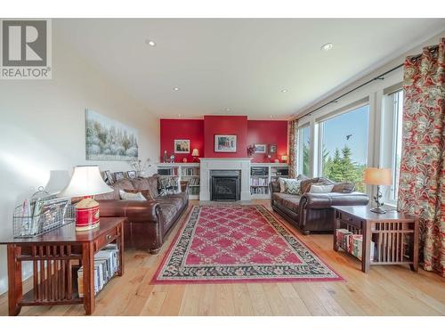 3116 53Rd Street S, Cranbrook, BC - Indoor Photo Showing Dining Room