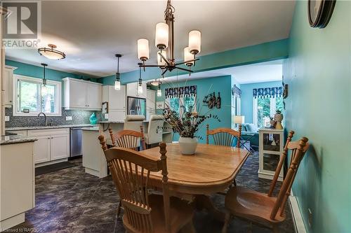 60 Lakeland Drive, Southampton, ON - Indoor Photo Showing Dining Room