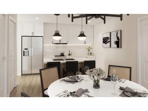 304 - 901 7Th Street, Golden, BC - Indoor Photo Showing Dining Room