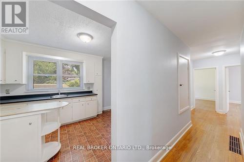 13 Ravina Court, Hamilton (Ancaster), ON - Indoor Photo Showing Other Room