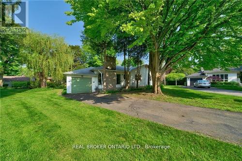 13 Ravina Court, Hamilton (Ancaster), ON - Outdoor