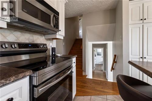 11 Highland Drive, Salisbury, NB - Indoor Photo Showing Kitchen