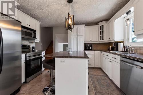 11 Highland Drive, Salisbury, NB - Indoor Photo Showing Kitchen With Double Sink