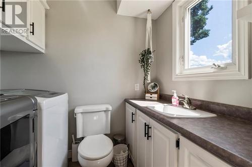 11 Highland Drive, Salisbury, NB - Indoor Photo Showing Bathroom