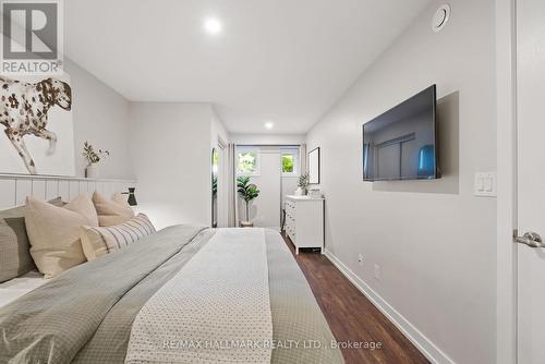 105 - 2 Dunsheath Way, Markham (Cornell), ON - Indoor Photo Showing Bedroom