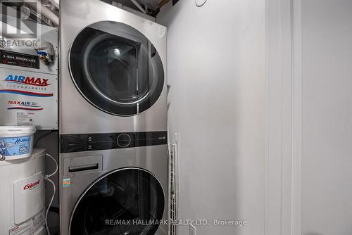 105 - 2 Dunsheath Way, Markham (Cornell), ON - Indoor Photo Showing Laundry Room