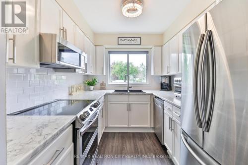 7 - 24 Laguna Parkway, Ramara (Brechin), ON - Indoor Photo Showing Kitchen With Upgraded Kitchen