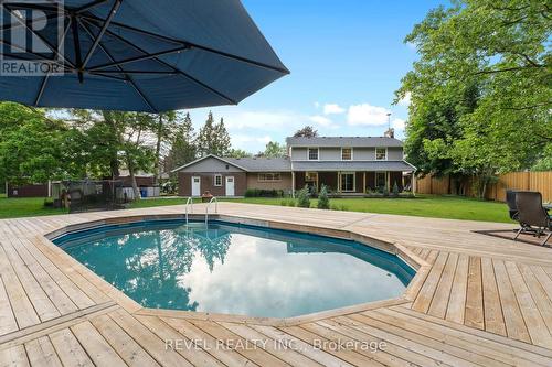 7100 Waterloo Drive, Niagara Falls, ON - Outdoor With Deck Patio Veranda With Backyard