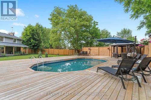 7100 Waterloo Drive, Niagara Falls, ON - Outdoor With In Ground Pool With Deck Patio Veranda With Backyard