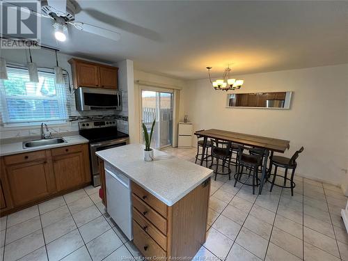 9504 Ashland Drive, Windsor, ON - Indoor Photo Showing Kitchen