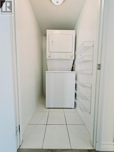 Gv128 - 17 Barberry Place, Toronto (Bayview Village), ON - Indoor Photo Showing Laundry Room