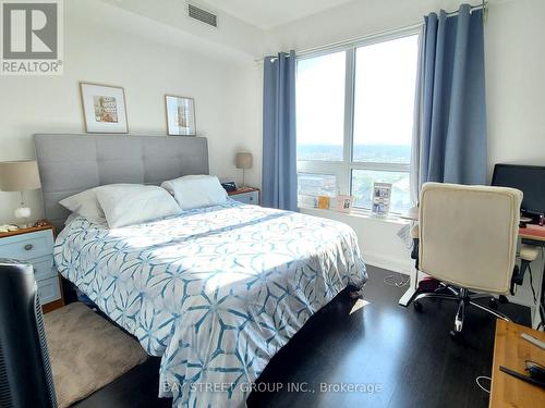 1214 - 160 Vanderhoof Avenue, Toronto (Thorncliffe Park), ON - Indoor Photo Showing Bedroom