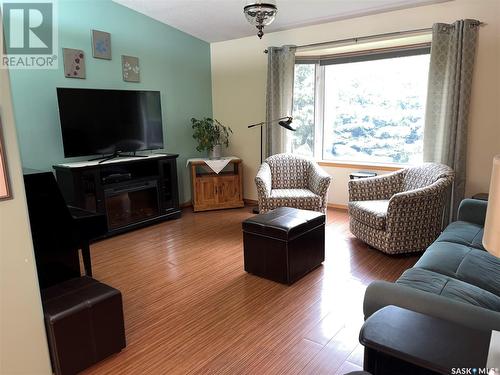 Sarauer Acreage, Annaheim, SK - Indoor Photo Showing Living Room