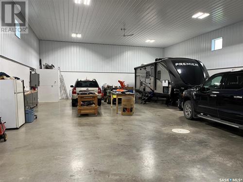 Sarauer Acreage, Annaheim, SK - Indoor Photo Showing Garage