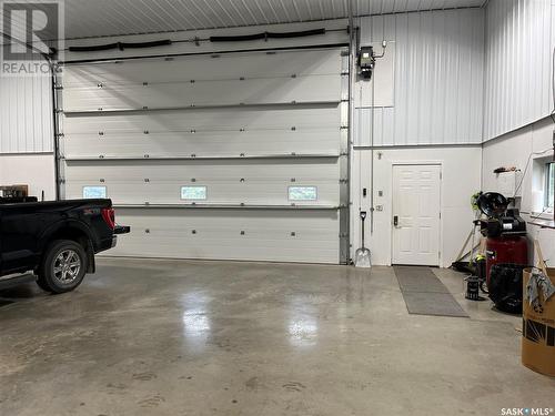 Sarauer Acreage, Annaheim, SK - Indoor Photo Showing Garage