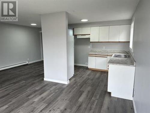 9619 102 Street, Fort St. John, BC - Indoor Photo Showing Kitchen