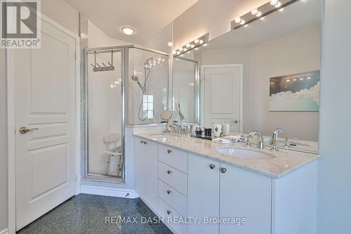 103 - 16 Humberstone Drive, Toronto (Willowdale East), ON - Indoor Photo Showing Bathroom