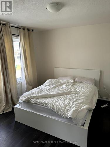 1491 Benson Street, Innisfil (Alcona), ON - Indoor Photo Showing Bedroom