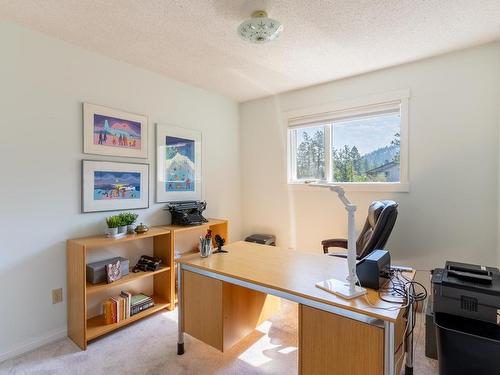 1425 Rose Hill Road, Kamloops, BC - Indoor Photo Showing Office