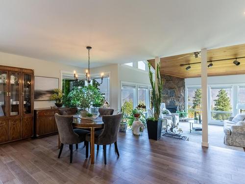 1425 Rose Hill Road, Kamloops, BC - Indoor