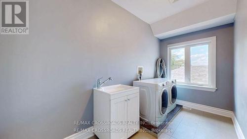 3043 Weston Road, Toronto (Humberlea-Pelmo Park), ON - Indoor Photo Showing Laundry Room