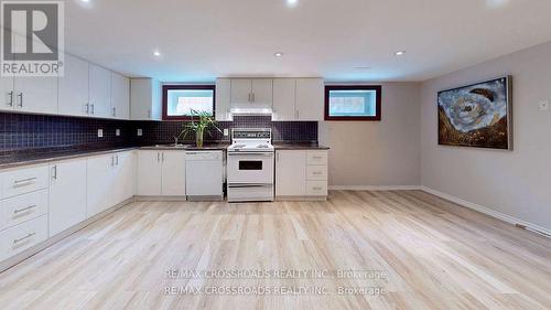 3043 Weston Road, Toronto (Humberlea-Pelmo Park), ON - Indoor Photo Showing Kitchen